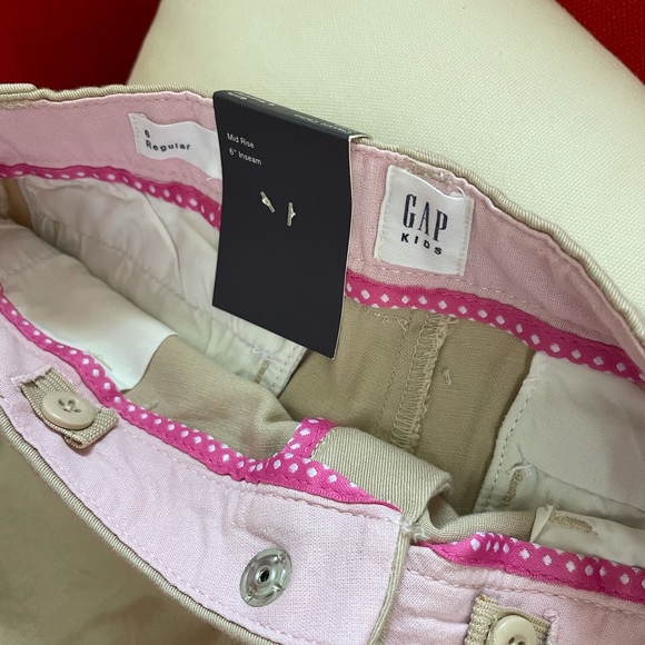 GAP shorts- 2 pair- NWT! - Picture 4 of 7